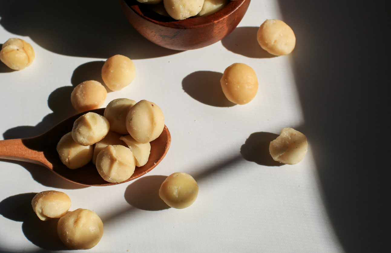 Macadamia Nuts vs. Other Tree Nuts: A Nutritional Comparison