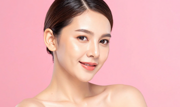 Why Dermatologists Are Recommending Macadamia Oil for Aging Skin (And How to Use It)